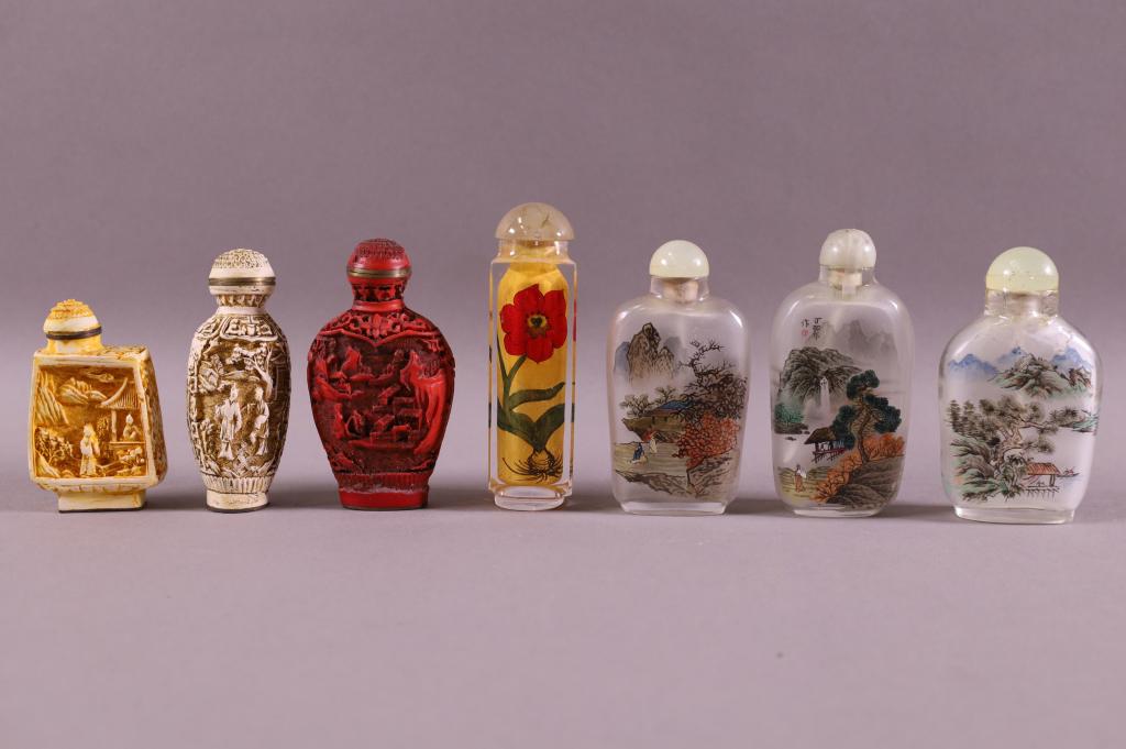SEVEN SNUFF BOTTLES: GOOD CONDITION.