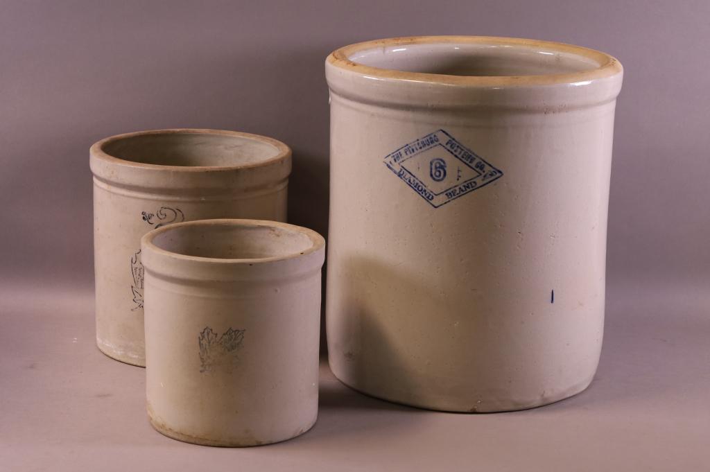 THREE ANTIQUE CROCKS (1 of 3)