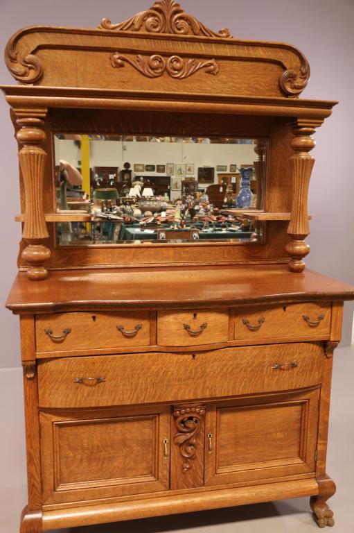 1900'S AMERICAN OAK SIDEBOARD (1 of 6)