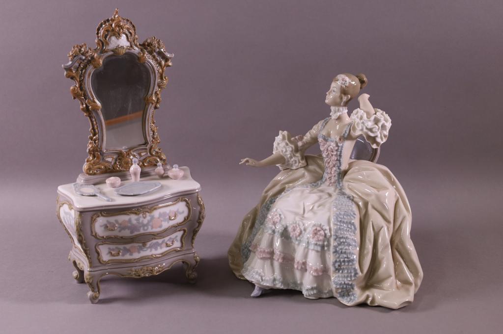 TWO LLADRO FIGURES (1 of 5)