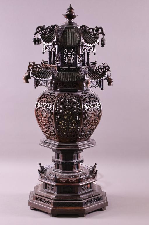 CARVED CHINESE HARDWOOD TEMPLE LAMP (1 of 11)
