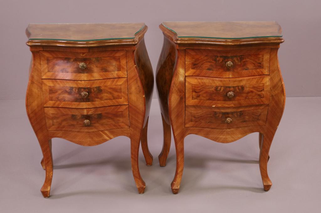 PAIR OF FRENCH STYLE NIGHTSTANDS (1 of 5)