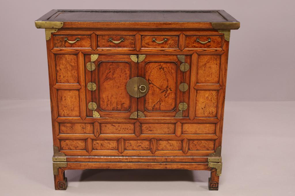 TANSU STYLE CHEST (1 of 3)