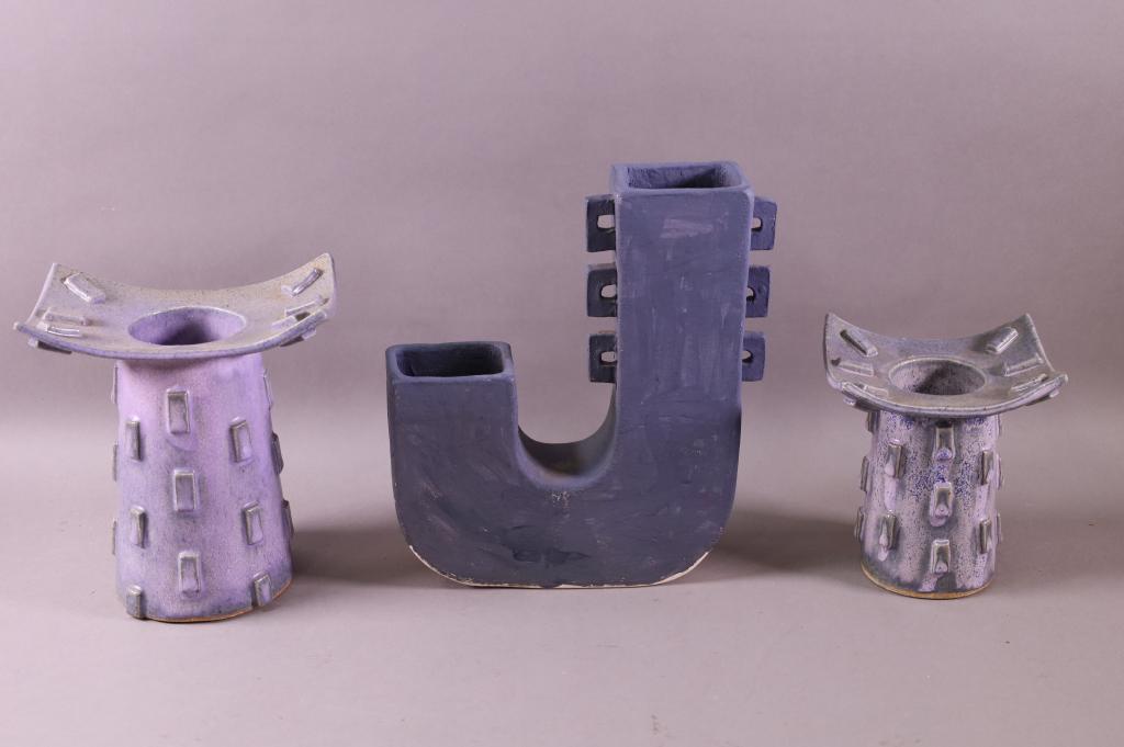 THREE PIECES OF MID CENTURY MODERN POTTERY (1 of 3)