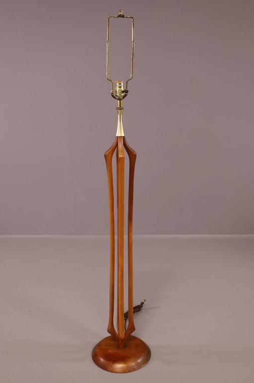 MID CENTURY MODERN FLOOR LAMP: SINGLE SOCKET, NO SHADE. MINOR WEAR TO FINISH WEAR. 57" H. THIS ITEM EXCEEDS SIZE LIMITATIONS FOR IN HOUSE SHIPPING.