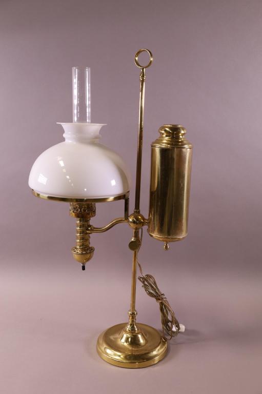 ANTIQUE BRASS STUDENT TABLE LAMP (1 of 2)