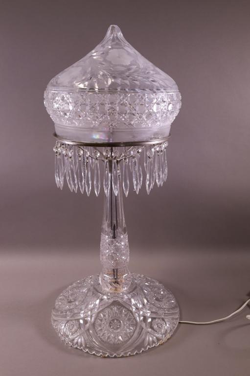 LARGE CRYSTAL TABLE LAMP (1 of 4)