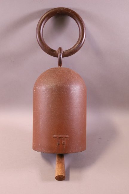 TOM TORRENS HANGING IRON BELL (1 of 4)