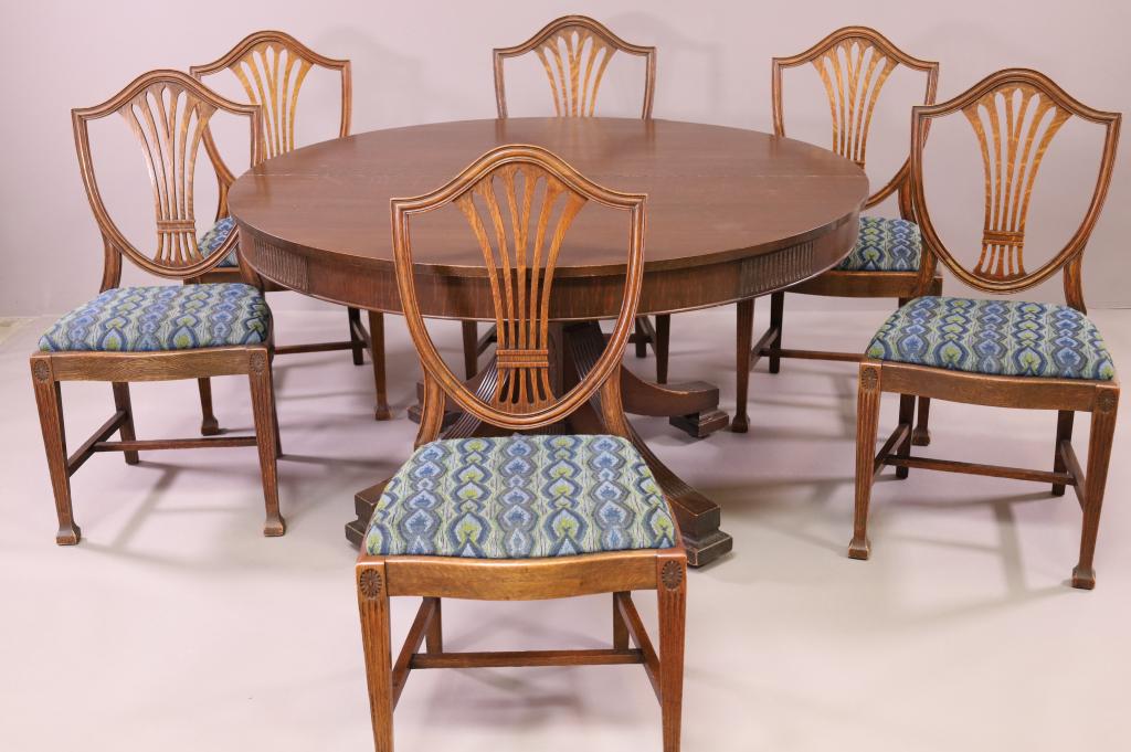 ANTIQUE AM. OAK DINING ROOM TABLE & SIX CHAIRS (1 of 5)
