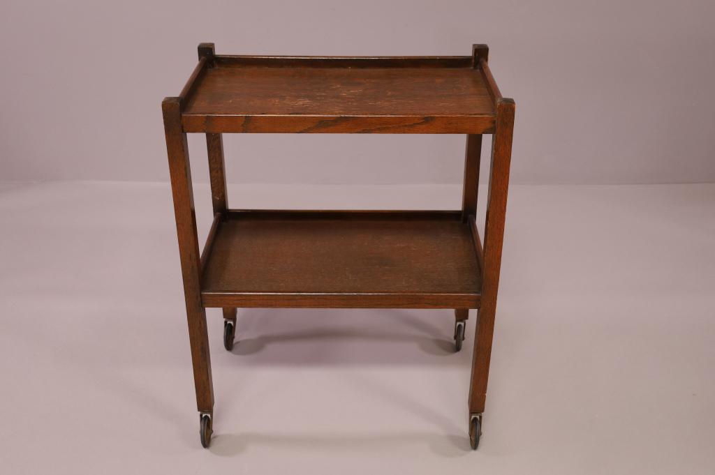 ANTIQUE OAK TWO TIER SERVING CART (1 of 3)