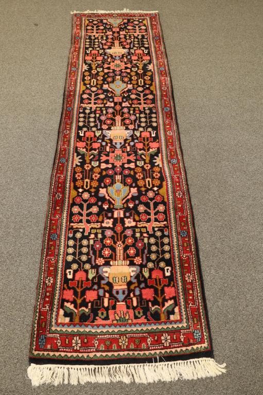 APPROX 9' 5" x 2' 5" HANDMADE WOOL RUG (1 of 5)