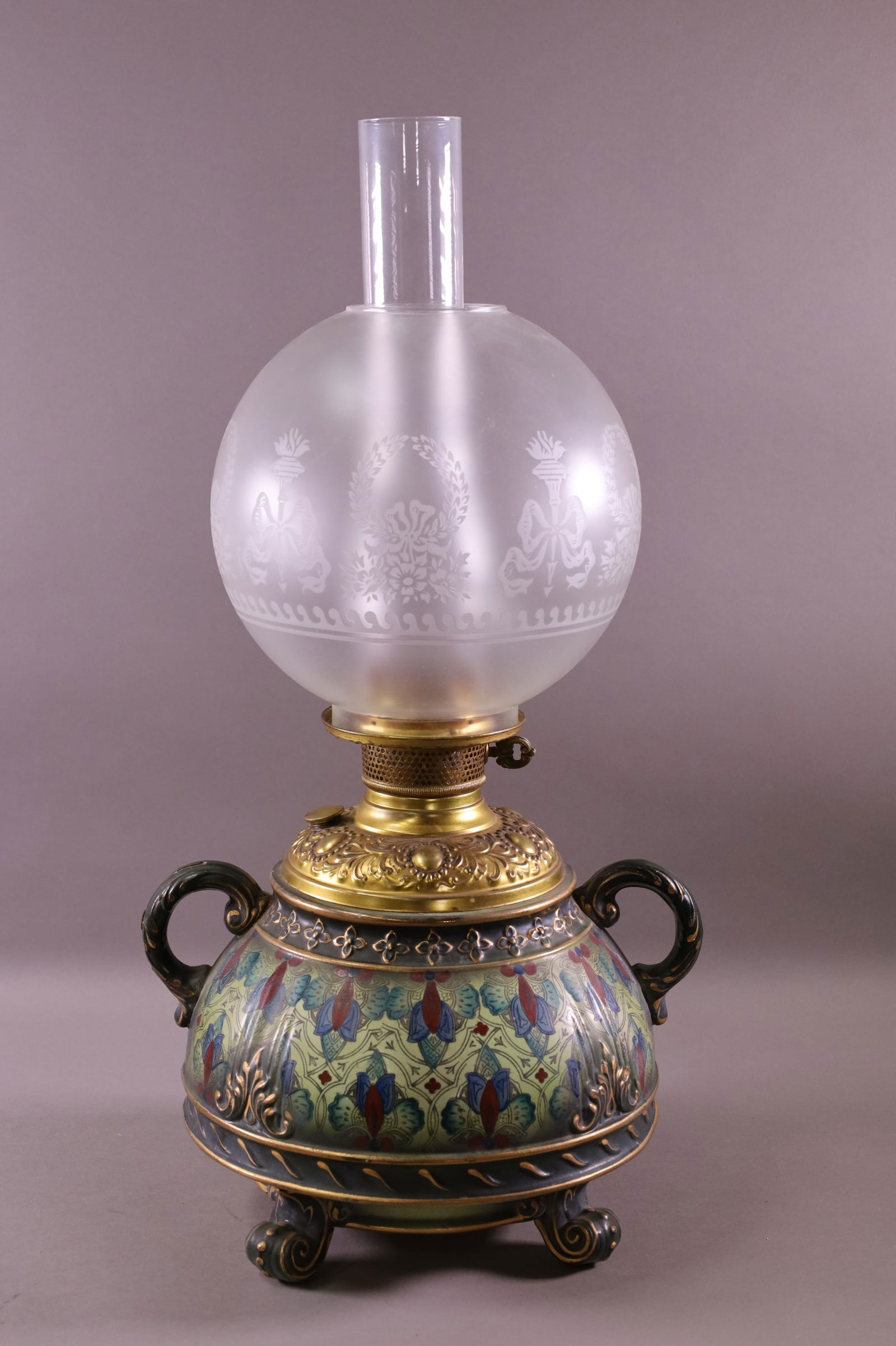 VICTORIAN POTTERY OIL LAMP (1 of 5)