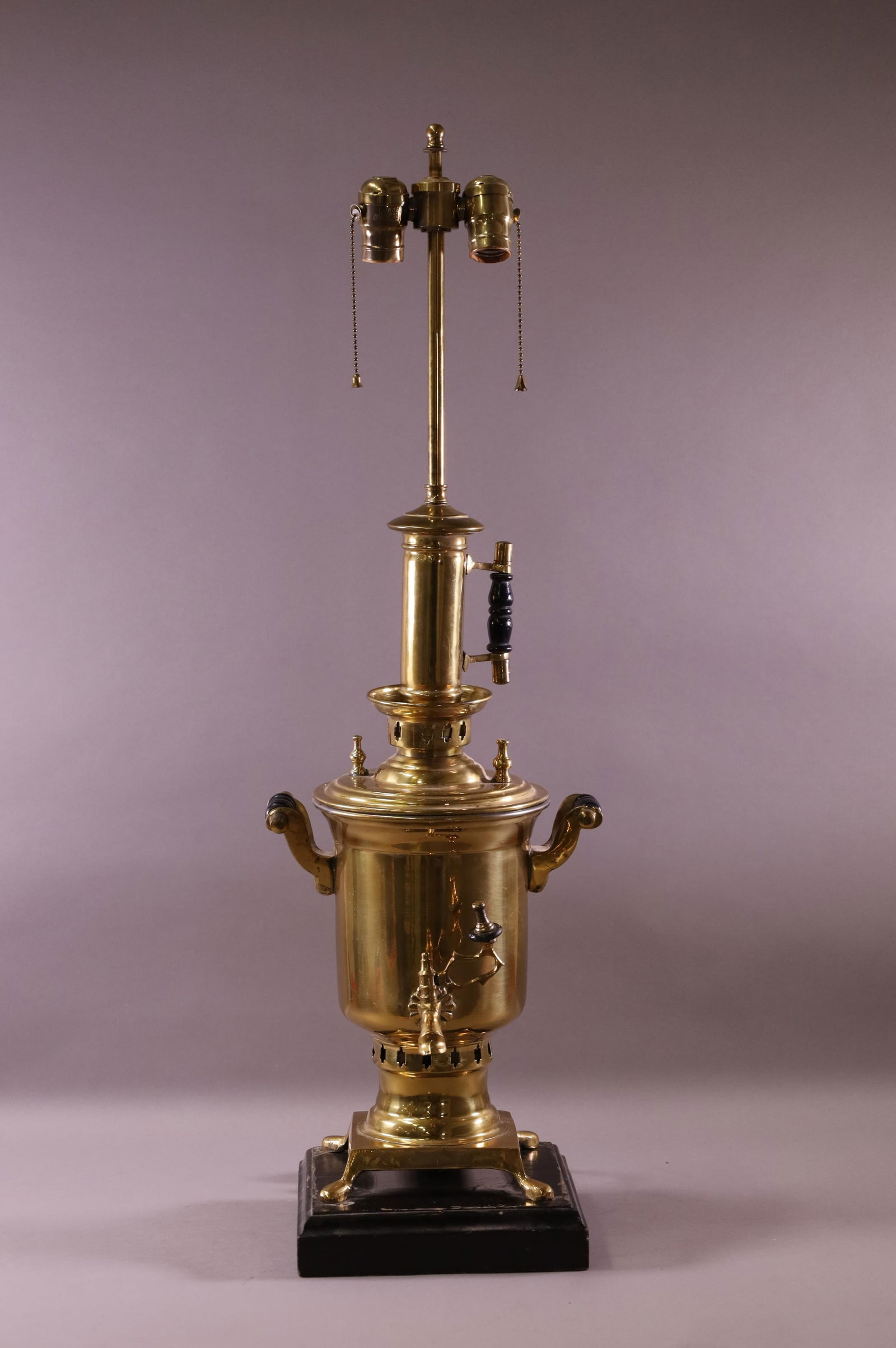 BRASS SAMOVAR LAMP (1 of 2)