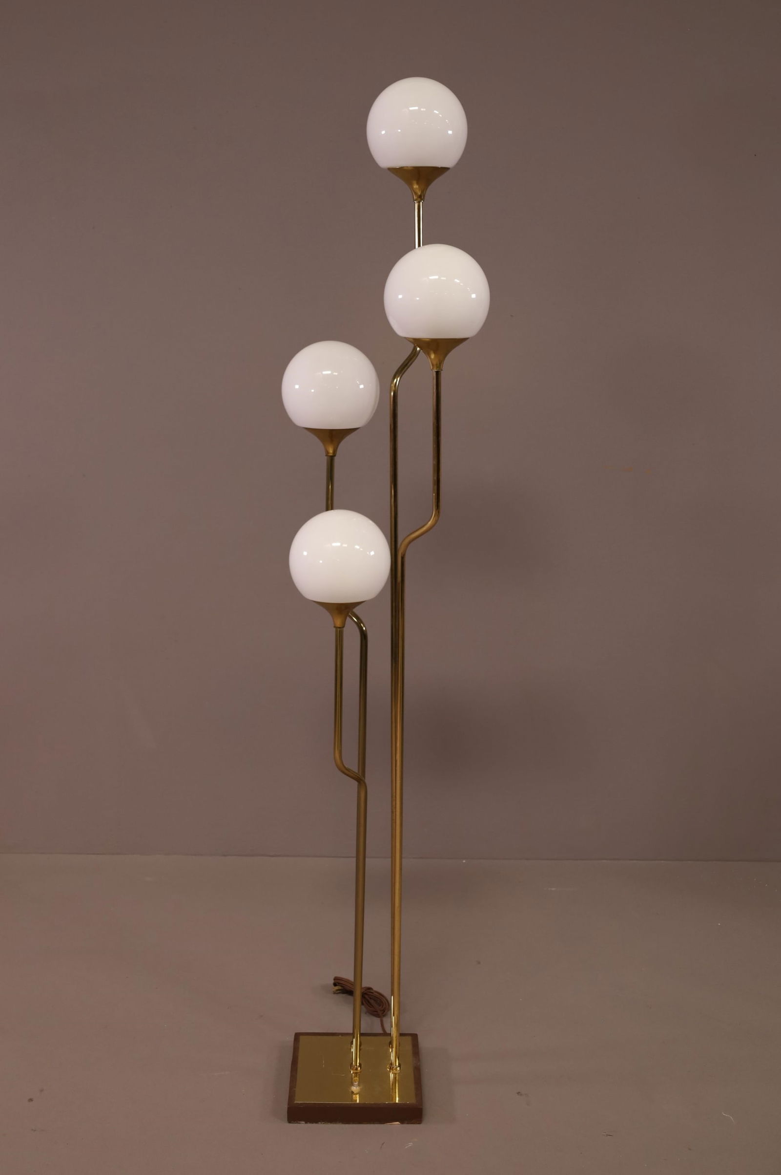 GEFFREDO REGGIANI ITALIAN FLOOR LAMP (1 of 3)