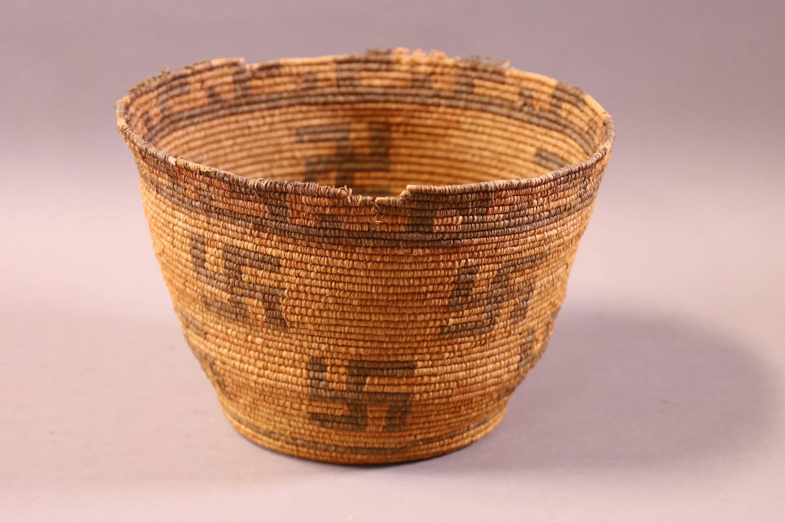 NATIVE AMERICAN BASKET (1 of 4)