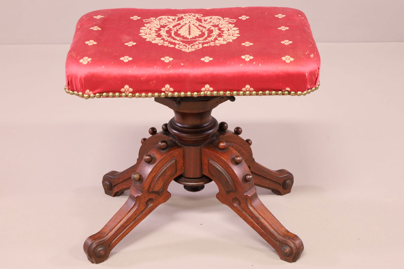 VICTORIAN ADJUSTABLE STOOL (1 of 2)