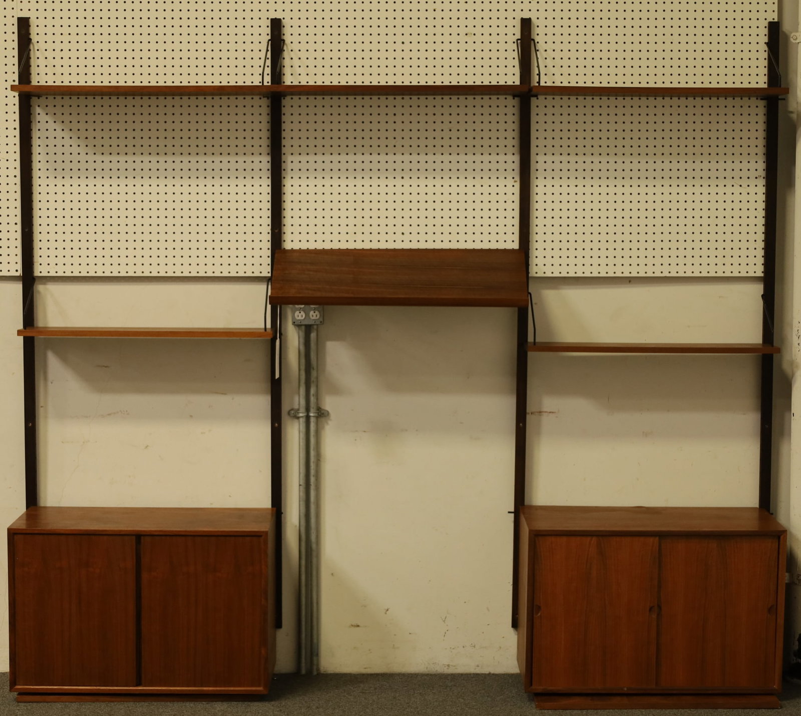 MID CENTURY MODERN WALL UNIT (1 of 5)