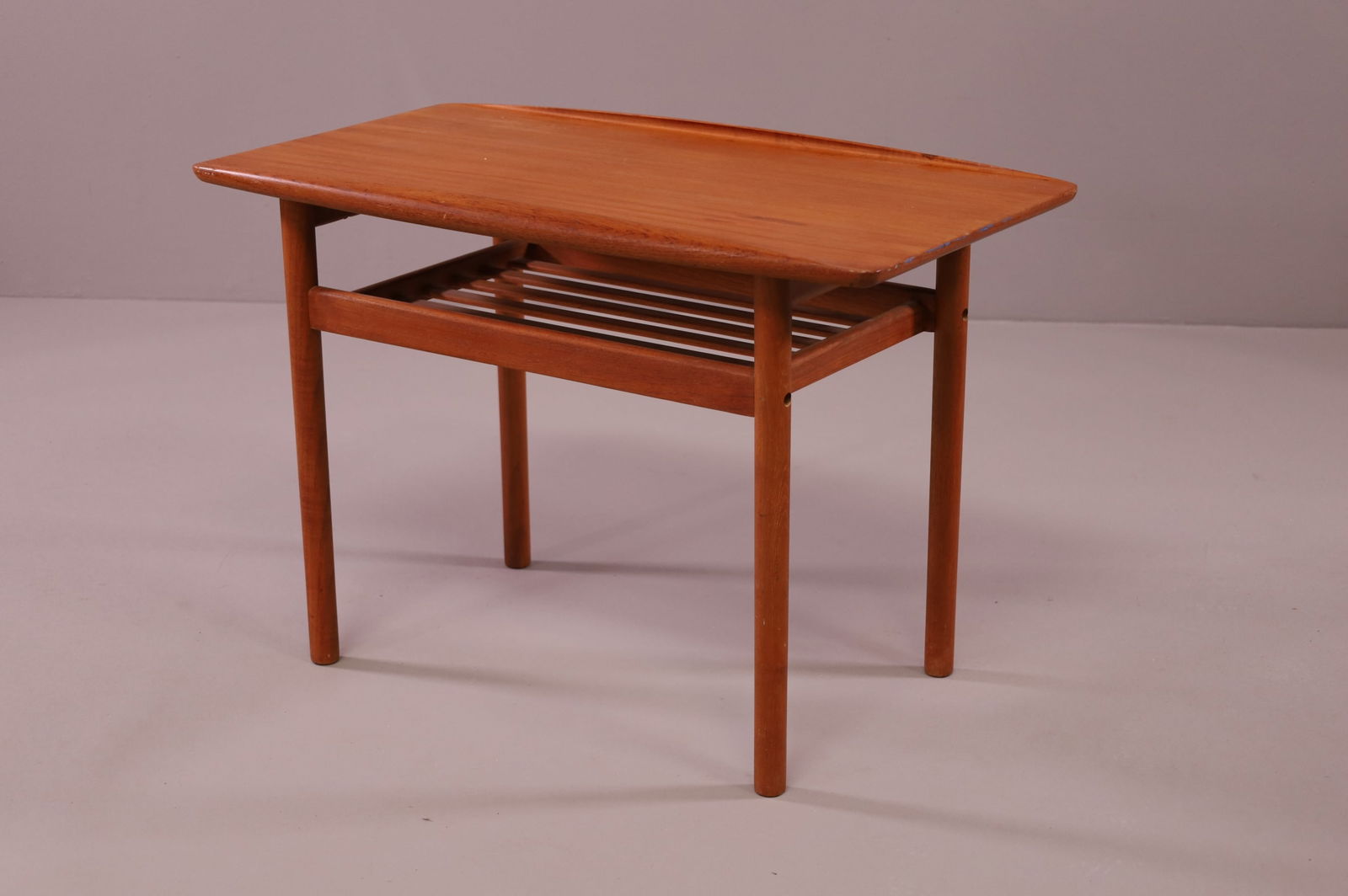 GRETE JALK TEAK SIDE TABLE (1 of 4)