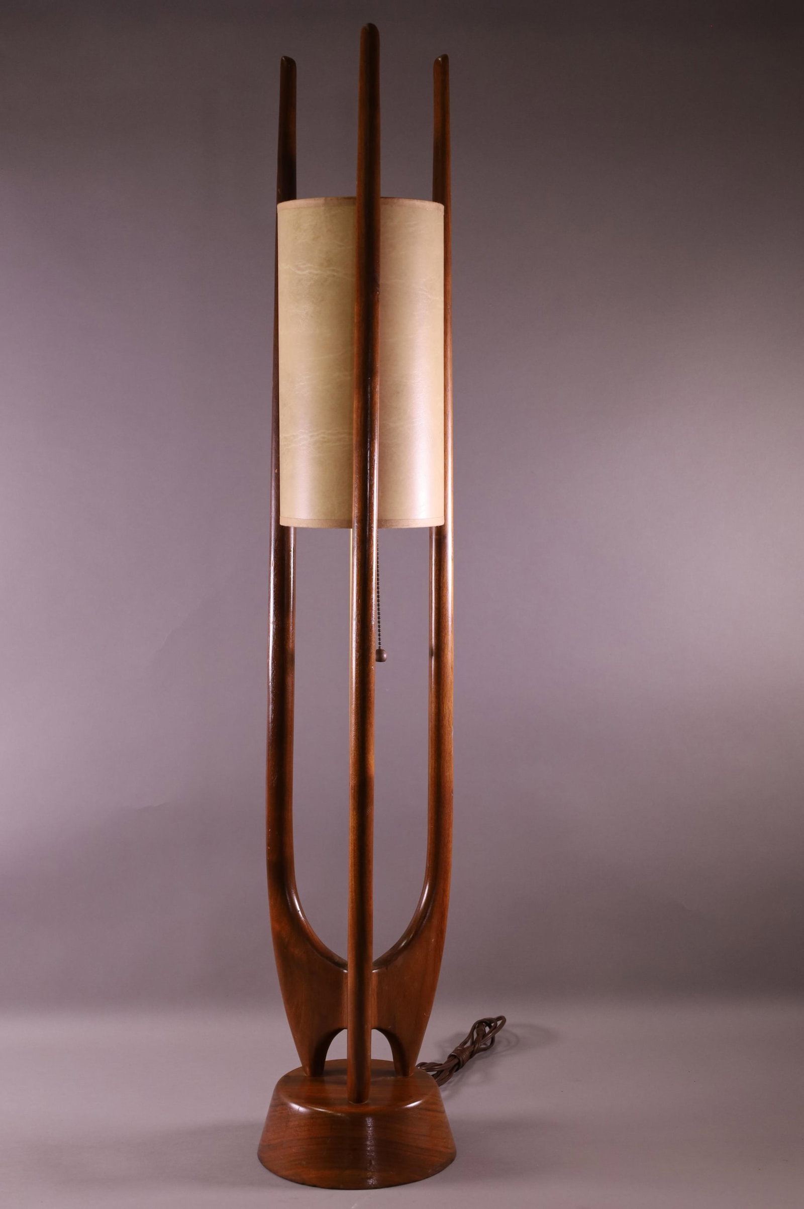 MID CENTURY MODERN TABLE LAMP (1 of 4)