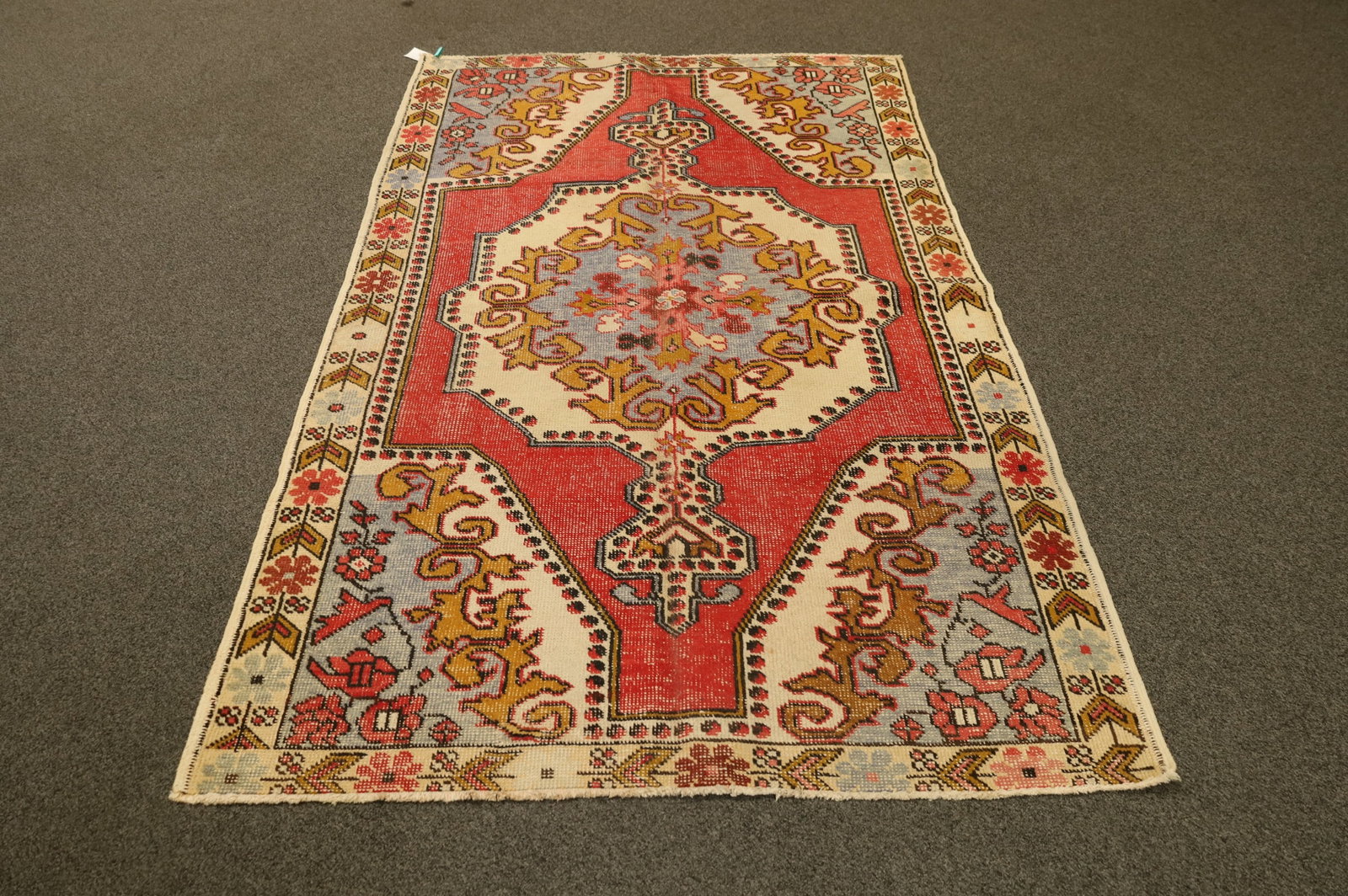 APPROX 7' x 4' 6" HANDMADE WOOL RUG (1 of 4)