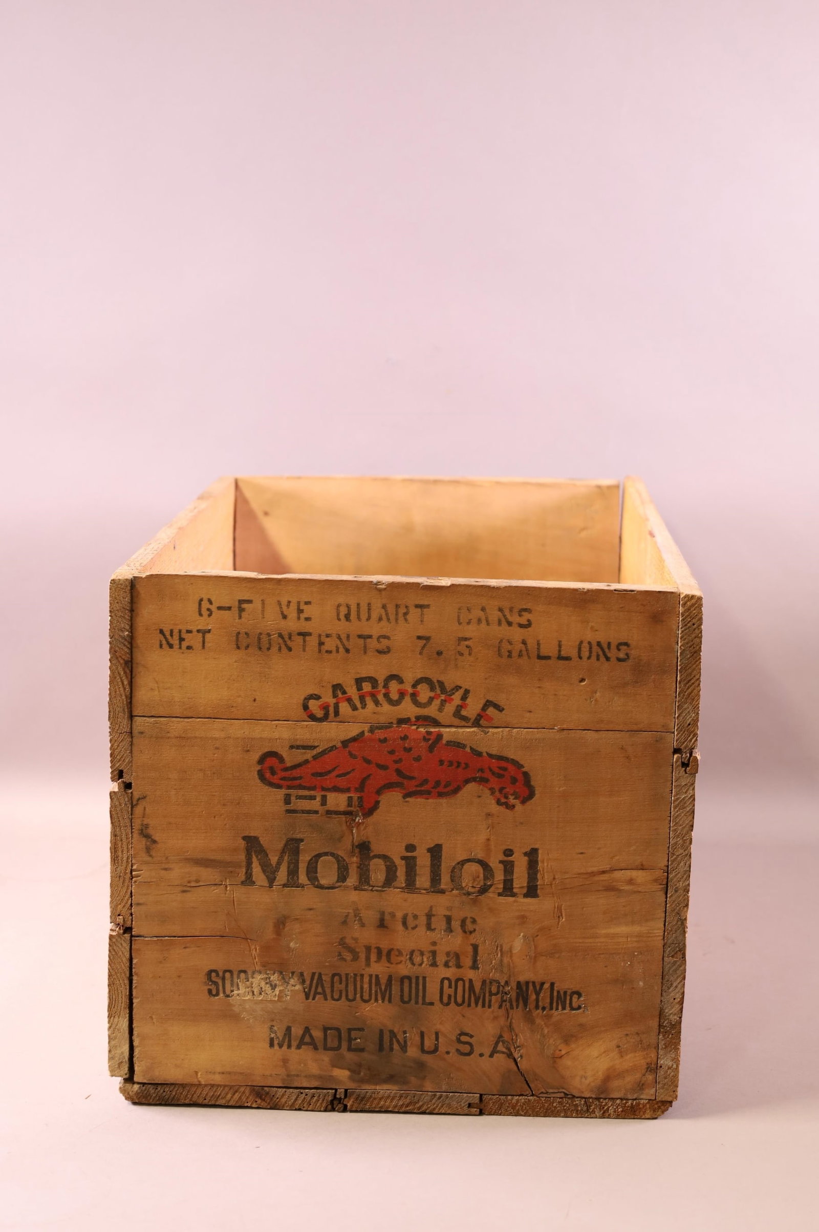 MOBILOIL ACRTIC SPECIAL CRATE (1 of 2)