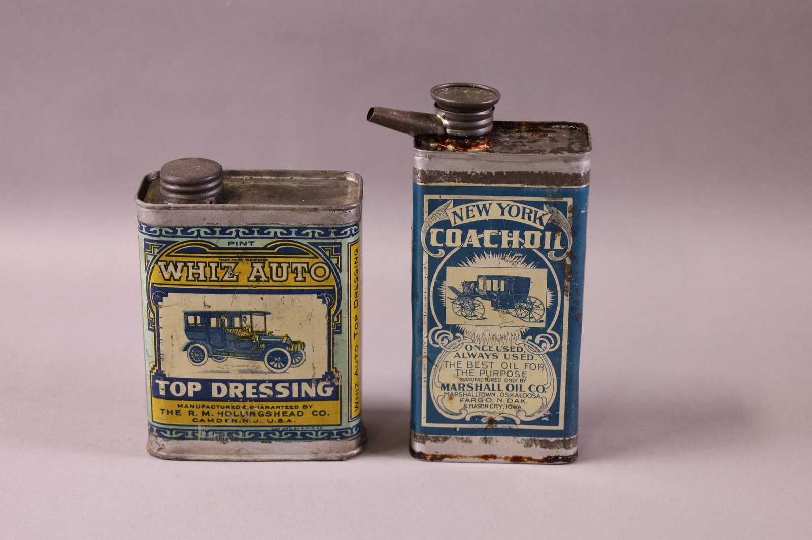 WHIZ AUTO DRESSING & MARSHALL COACH OIL CAN (1 of 2)