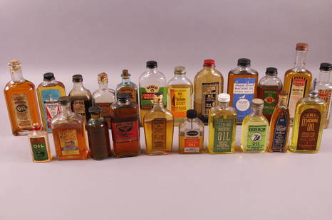 LARGE LOT OF SEWING MACHINE OILS: APPROX 20 PIECES.