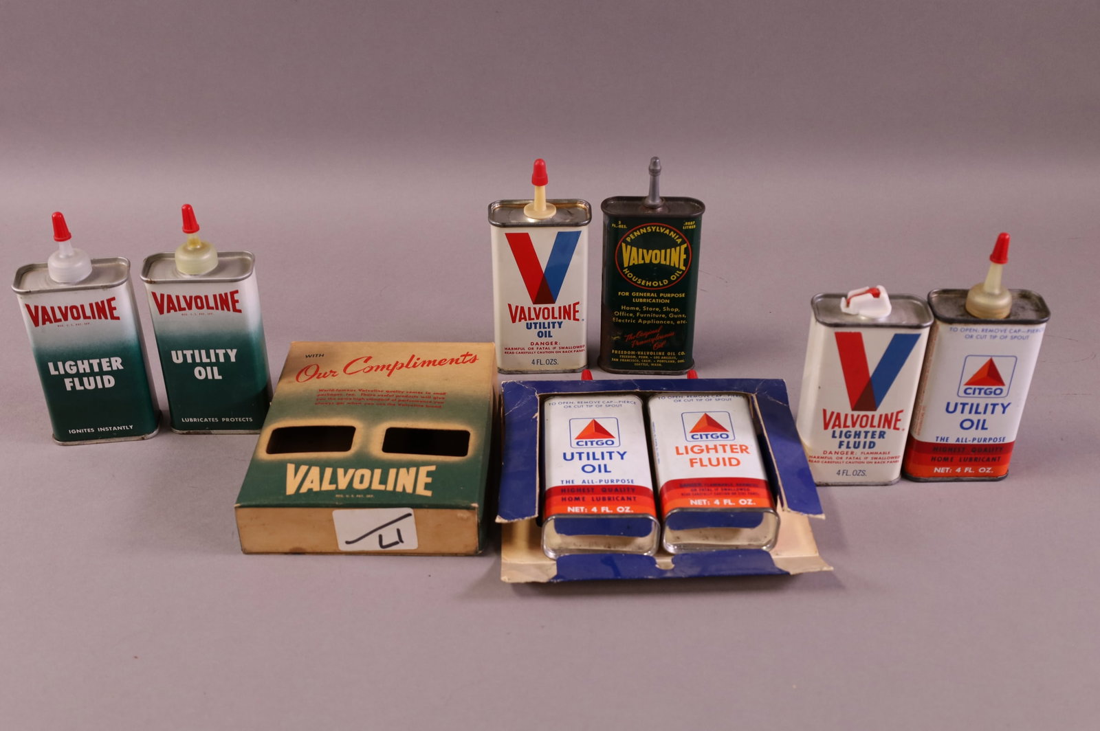 EIGHT VALVOLINE & CITGO HOUSEHOLD HANDY OIL CANS (1 of 1)