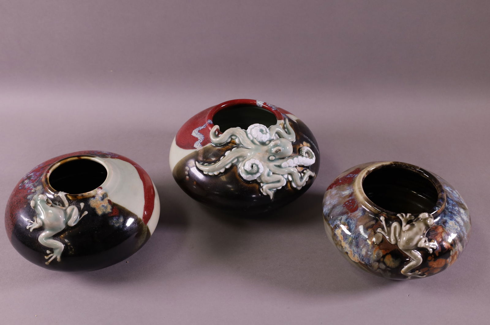 THREE POTTERY BOWLS (1 of 5)