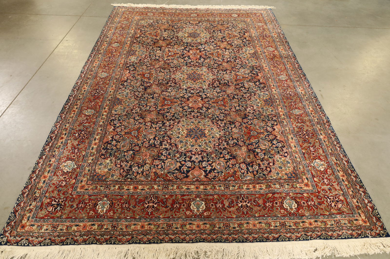 APPROX 9' x 6' 3" HANDMADE WOOL RUG (1 of 5)