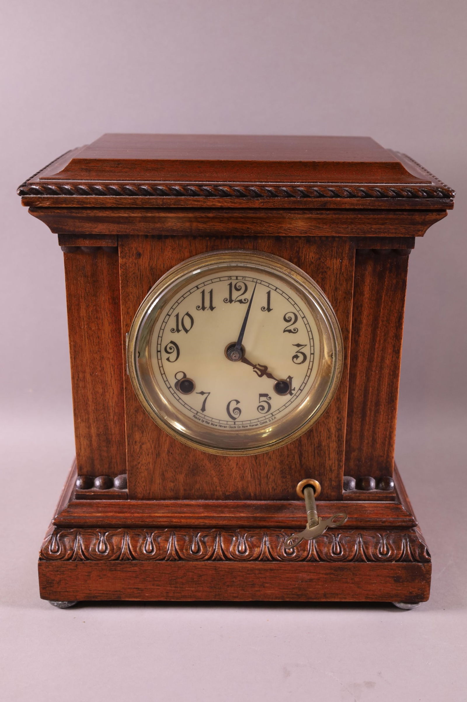 NEW HAVEN MANTLE CLOCK (1 of 4)