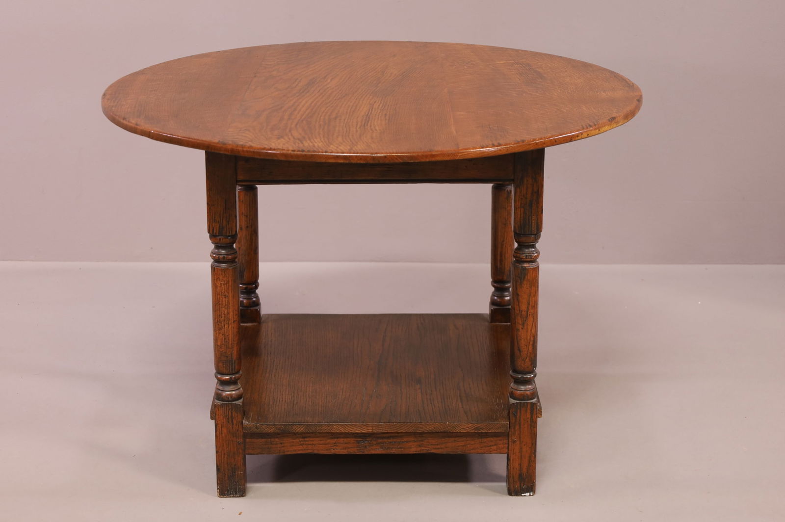 19TH CENTURY ROUND ENGLISH OAK LAMP TABLE (1 of 3)