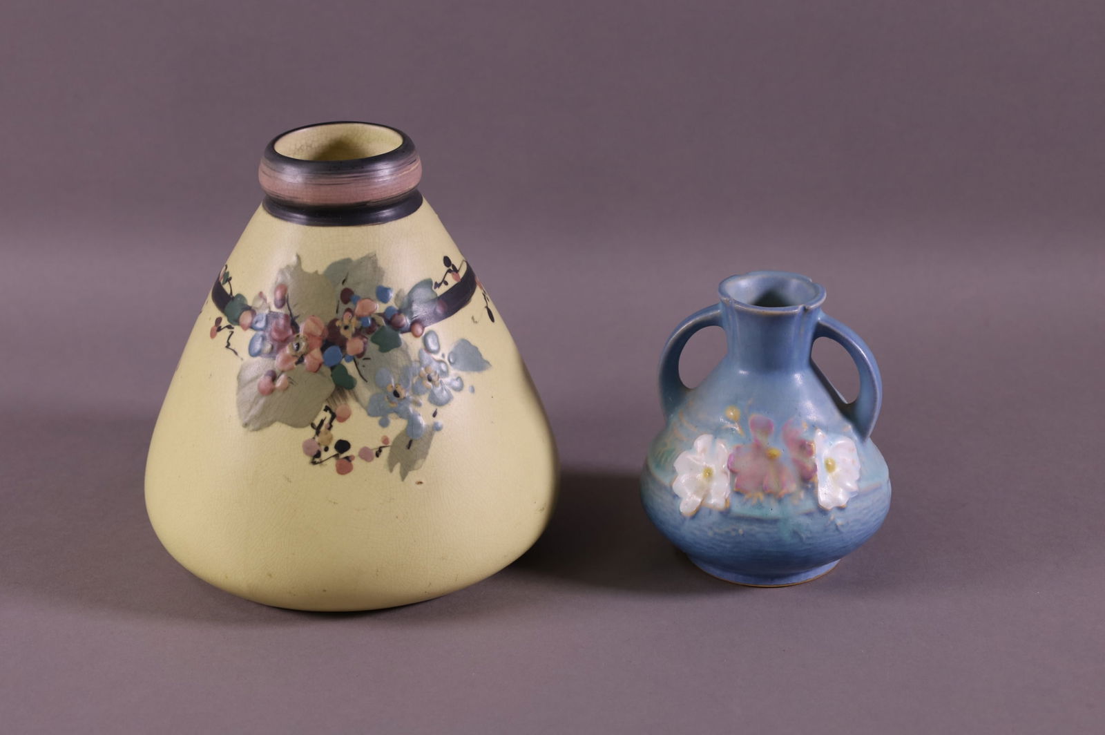 2 WELLER & ROSEVILLE POTTERY VASES (1 of 4)