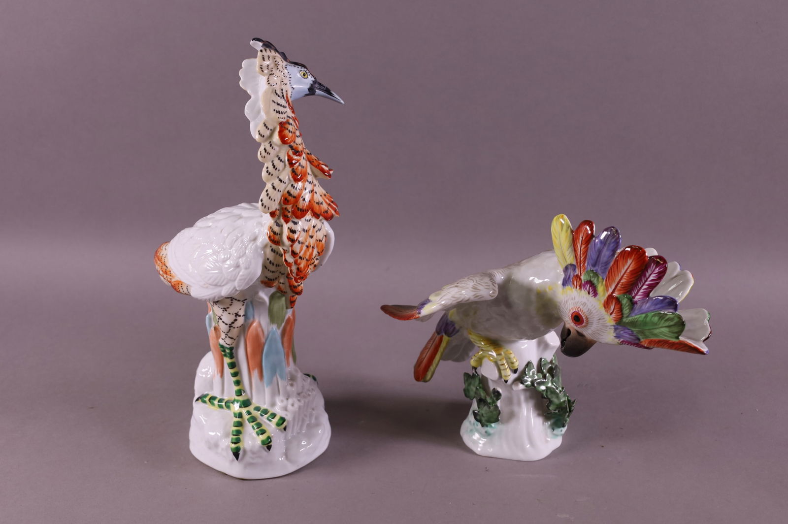 2 MOTTAHEDEH PORCELAIN BIRD STATUES. (1 of 4)