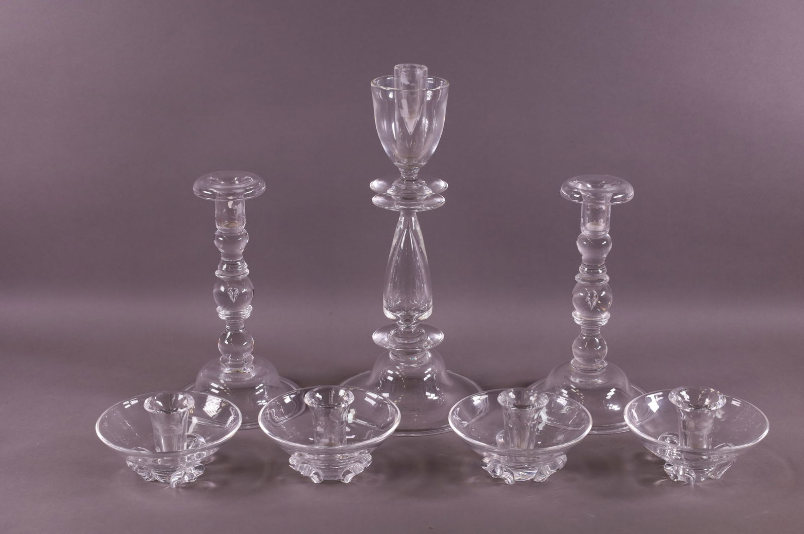 LOT OF 7 SIGNED STEUBEN GLASS CANDLESTICKS (1 of 4)