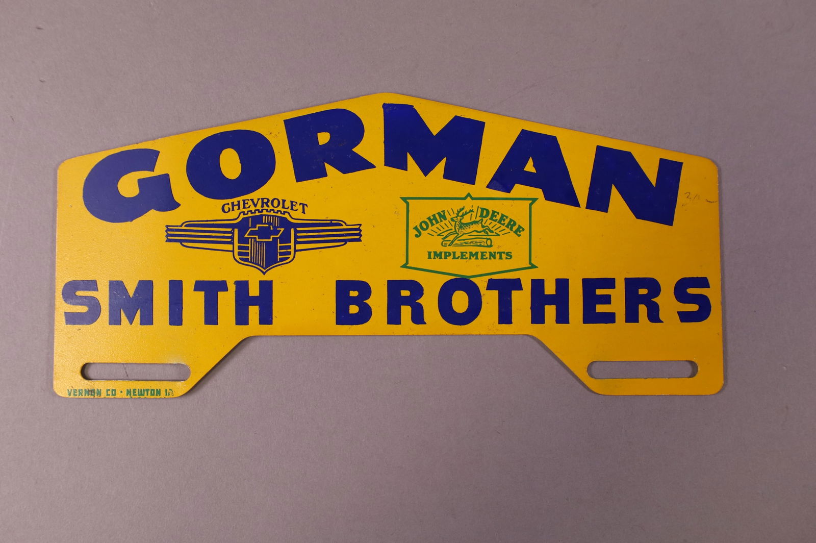 GORMAN SMITH BROTHERS TIN LICENSE PLATE TOPPER (1 of 2)