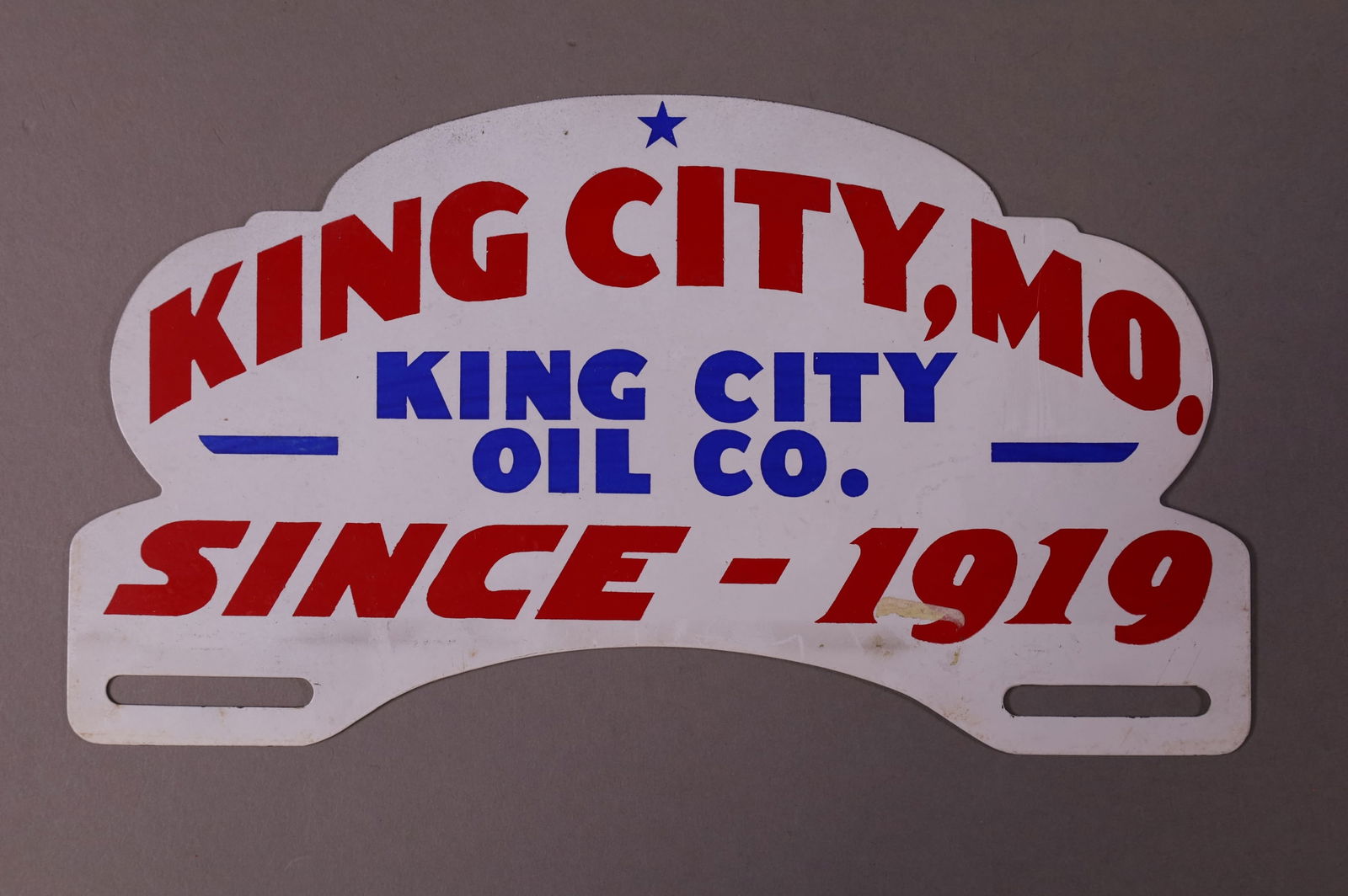 KING CITY OIL TIN LICENSE PLATE TOPPER (1 of 2)