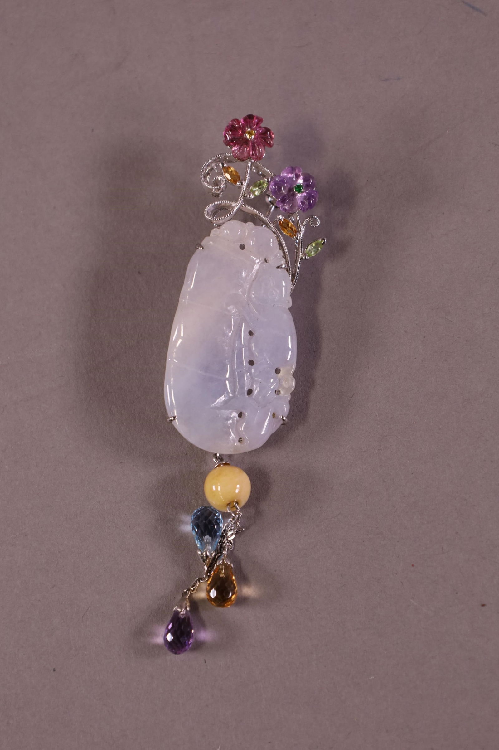 14K GOLD & JADE PIN (1 of 2)