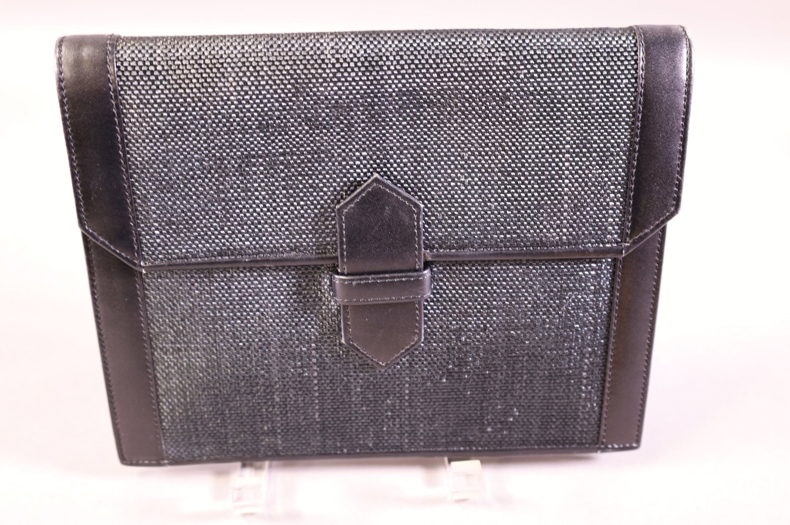 YVES SAINT LAURENT CLUTCH (1 of 3)