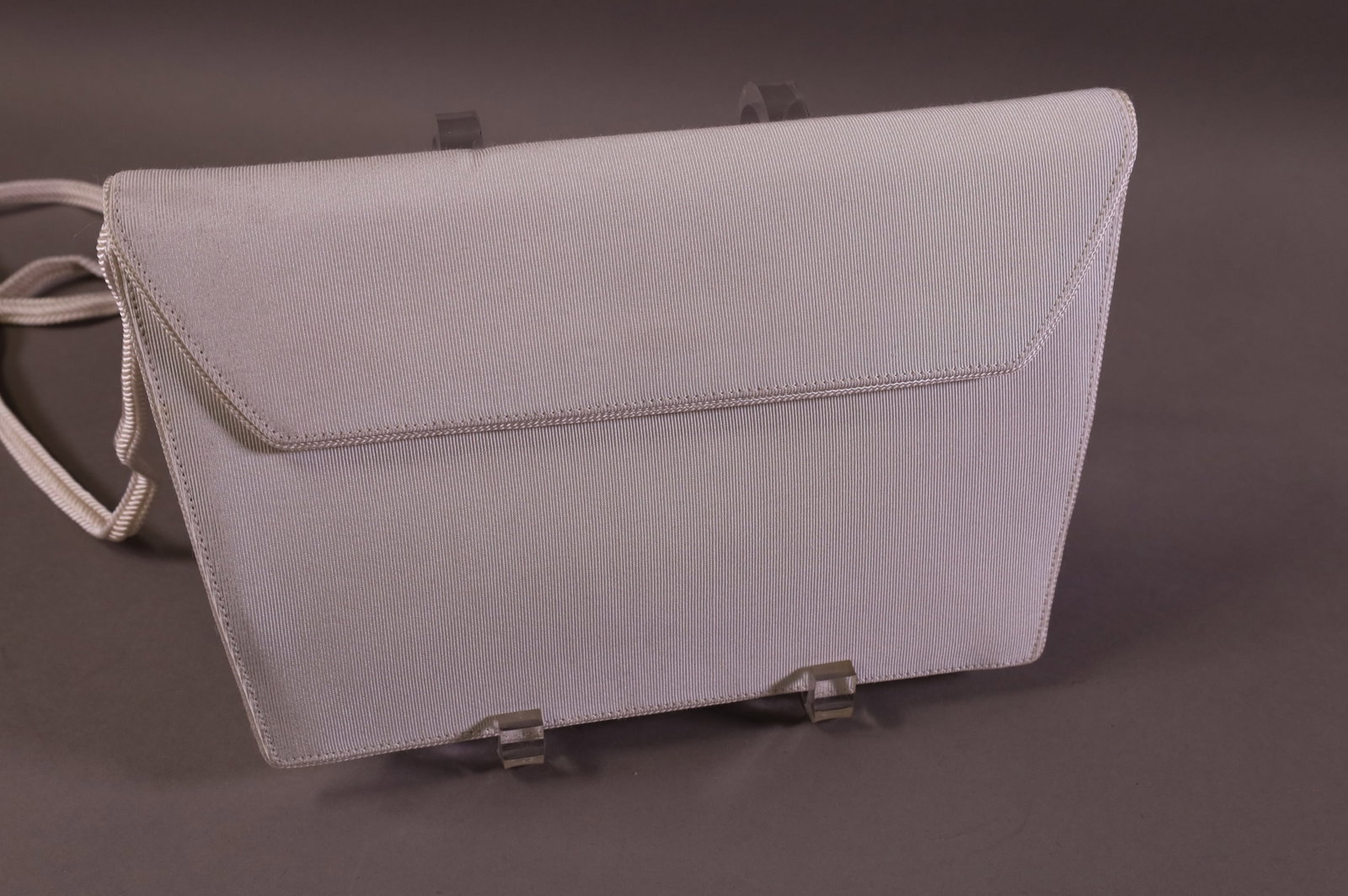 YVES SAINT LAURENT HAND BAG (1 of 3)