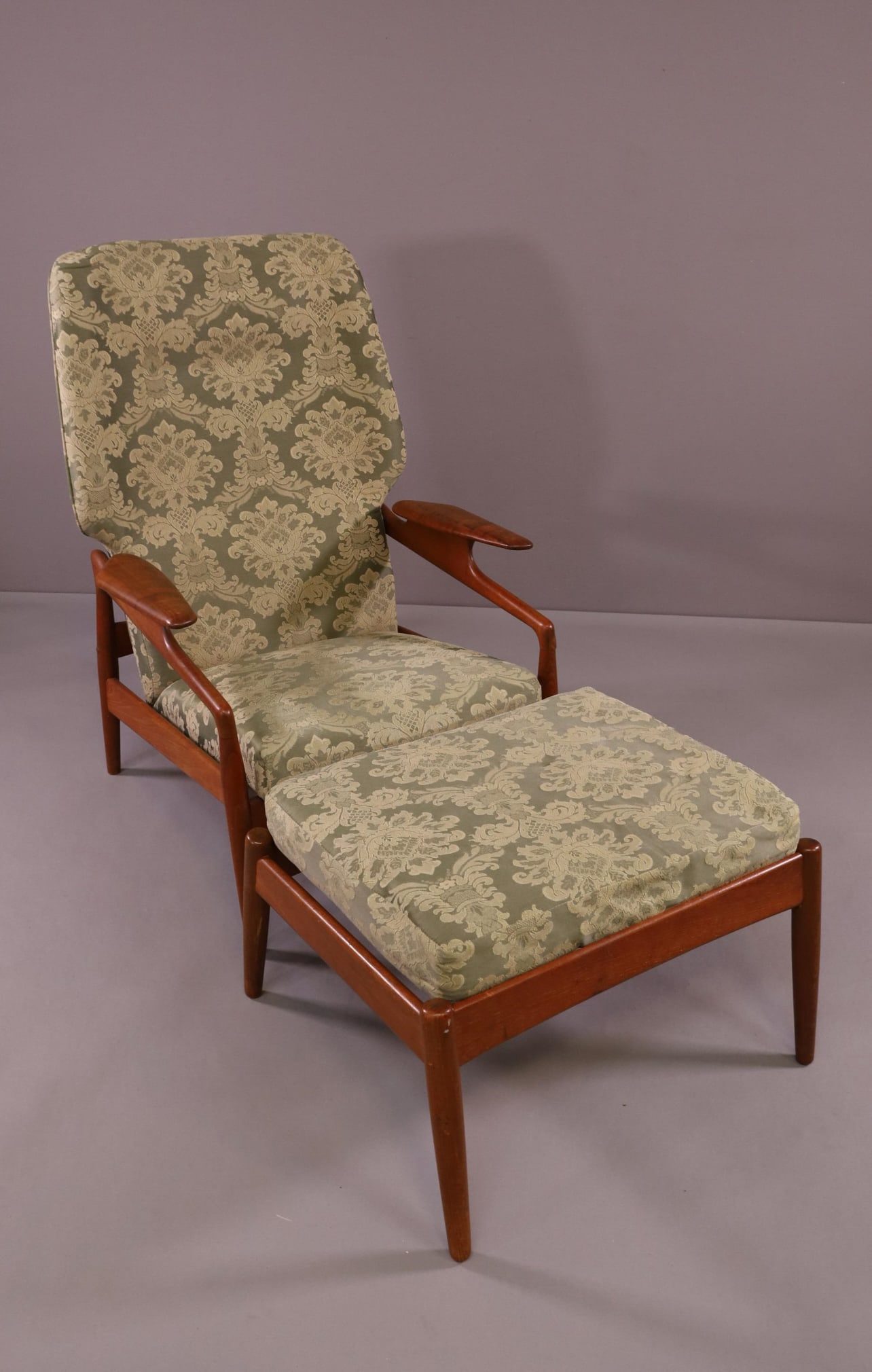 MID CENTURY MODERN LOUNGE CHAIR & OTTOMAN (1 of 4)
