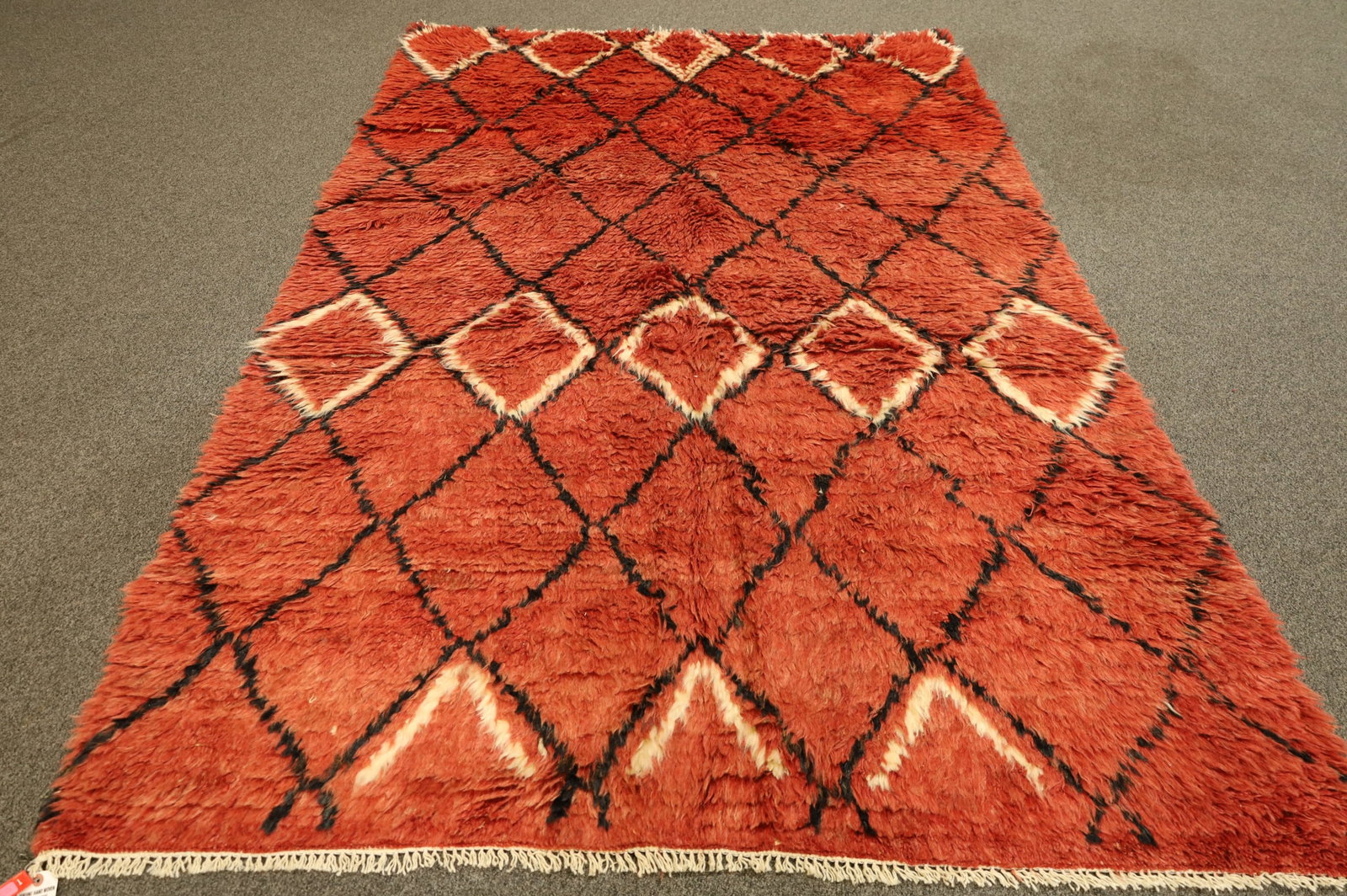 APPROX 6' 3" x 7' 7" MID CENTURY MODERN RUG (1 of 4)