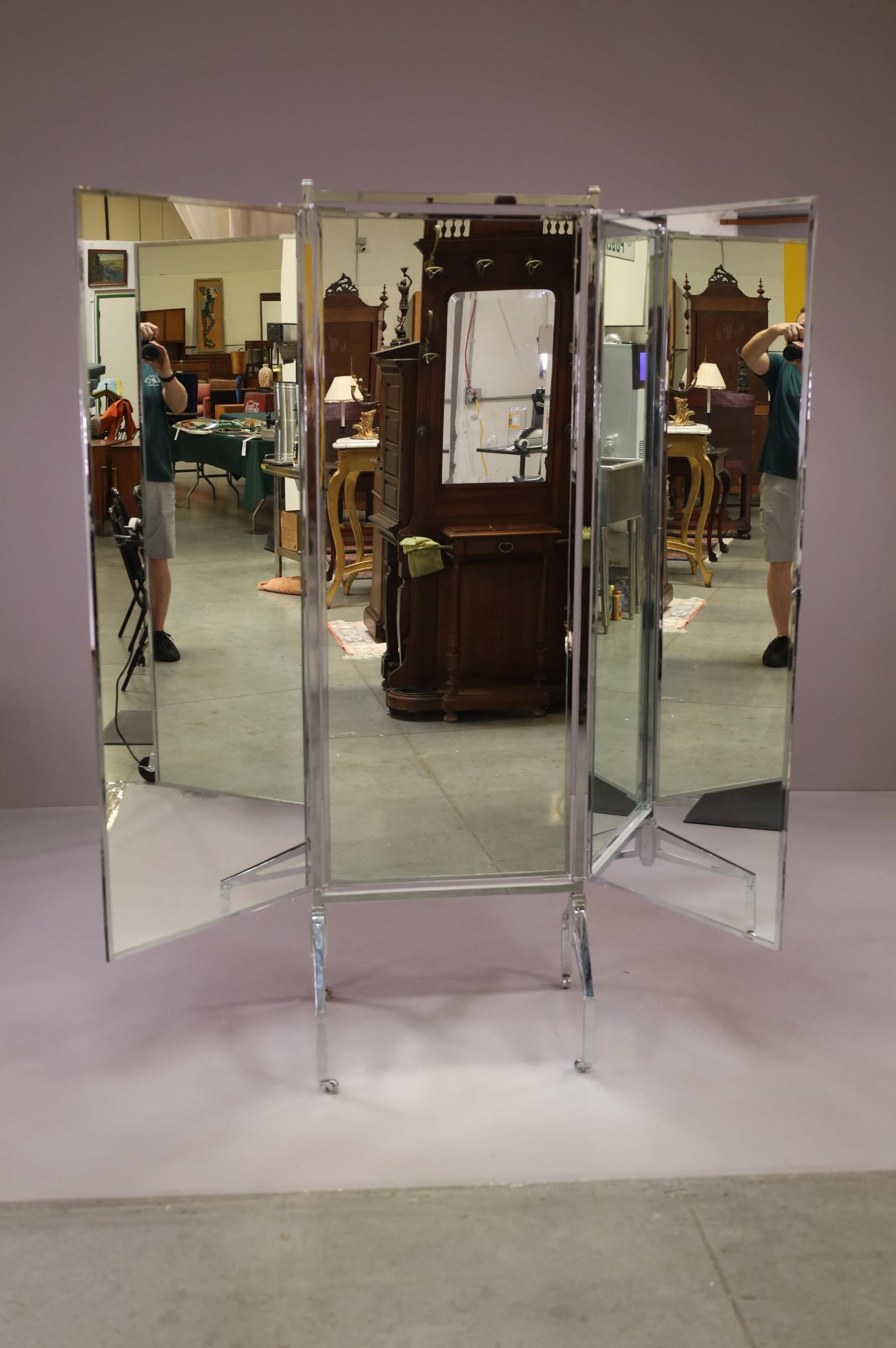 MIRIOR BROT TRI FOLD MIRROR (1 of 5)