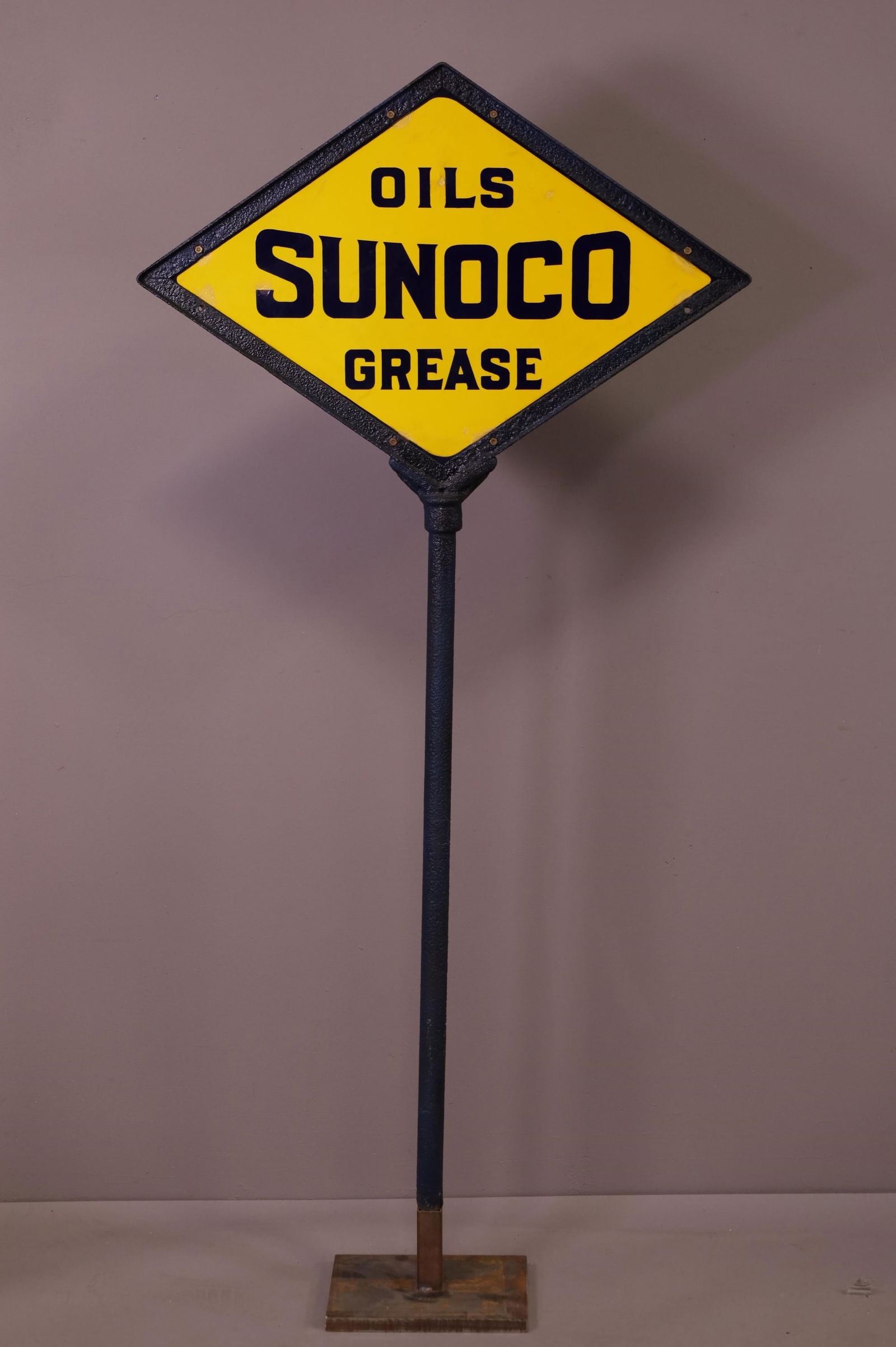 Sunoco Oils Grease Porcelain Sign (TAC) (1 of 9)