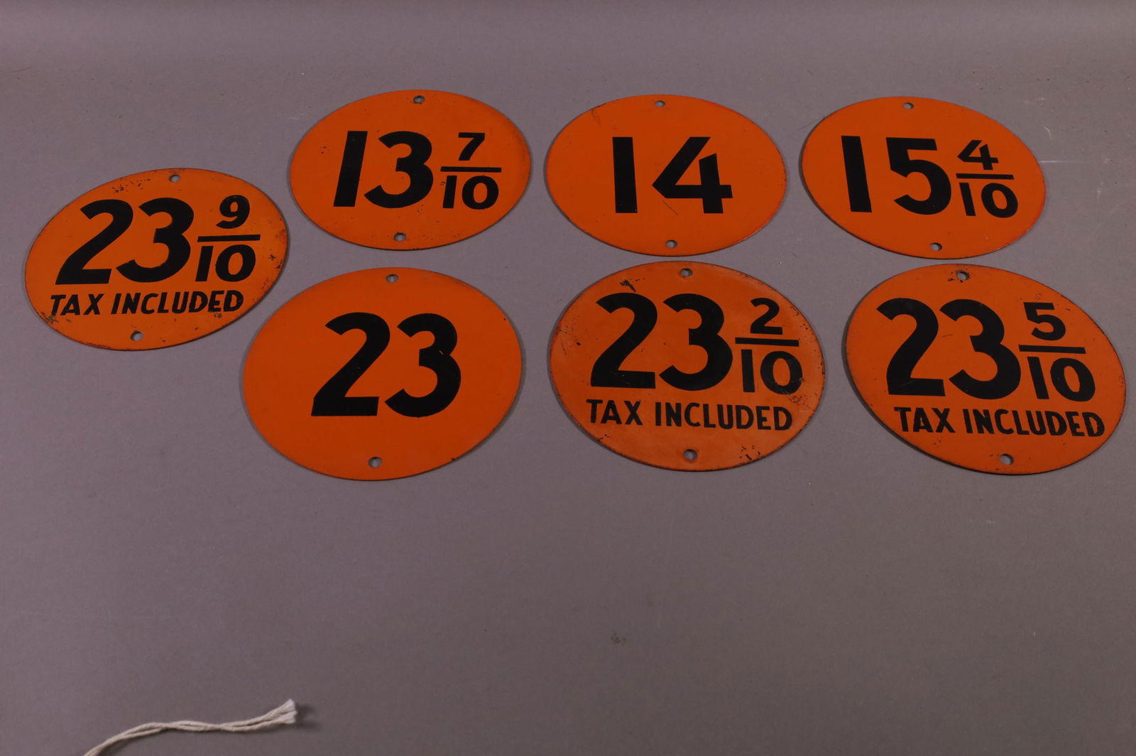 7-(Gulf) Metal Pricer Disc Signs (1 of 1)