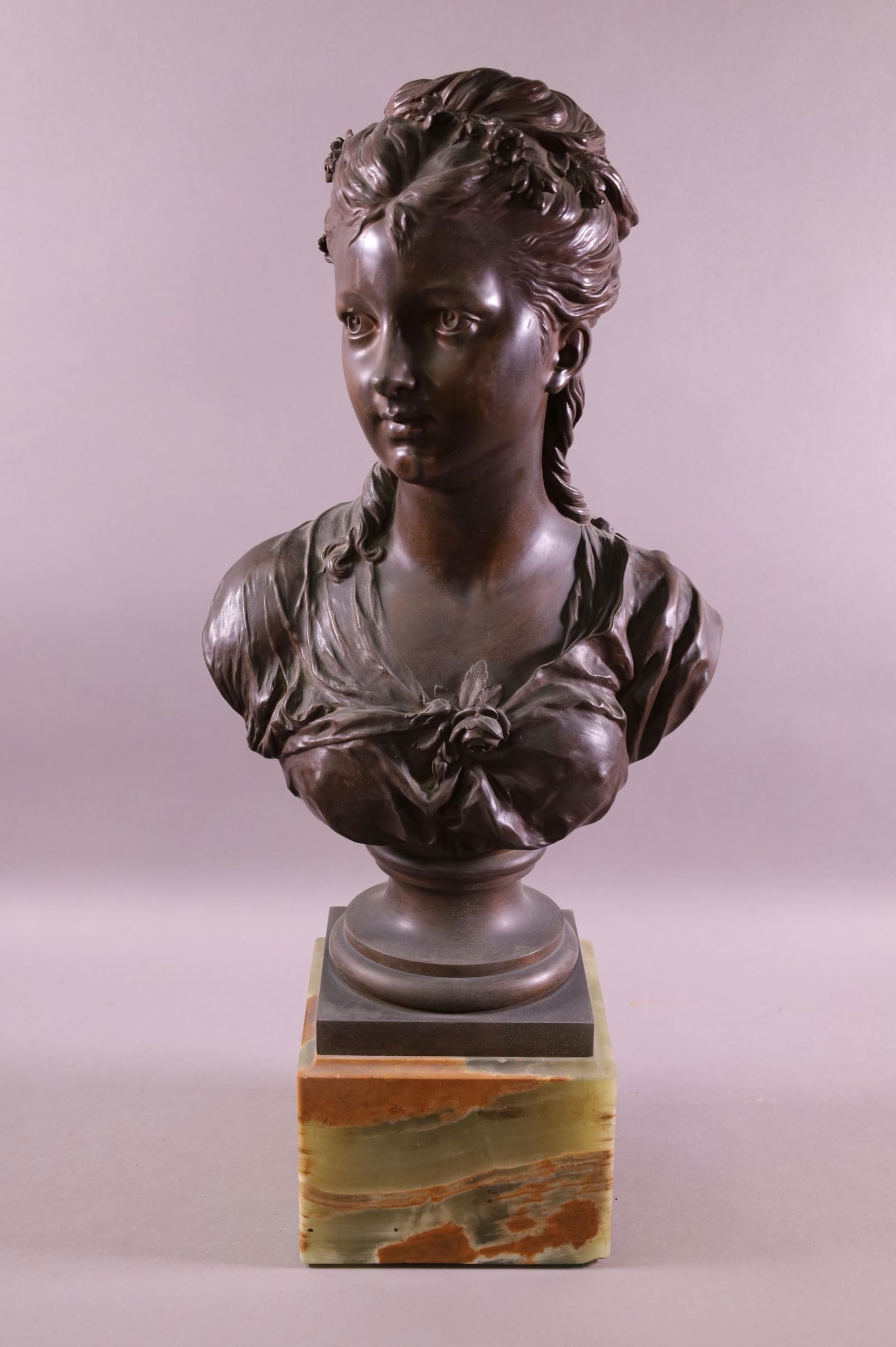 LARGE ANTIQUE BRONZE BUST OF A LADY (1 of 4)