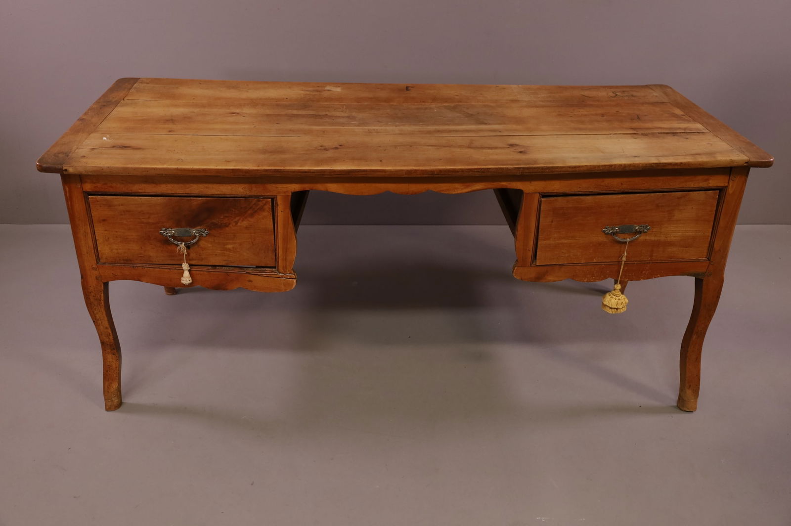 PRIMITIVE PINE DESK (1 of 4)