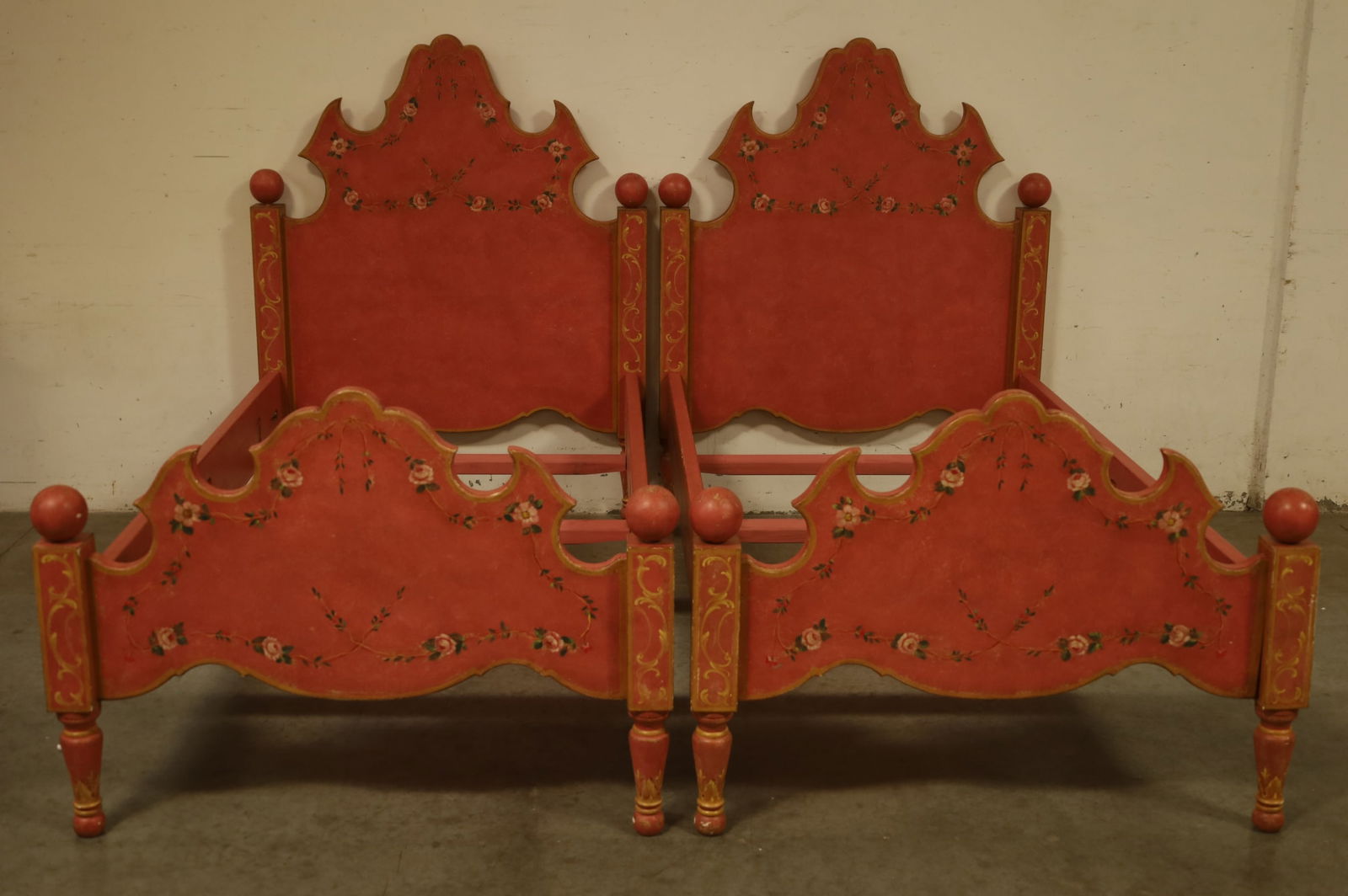 Pair Of Hand Painted Italian Twin Beds Auction