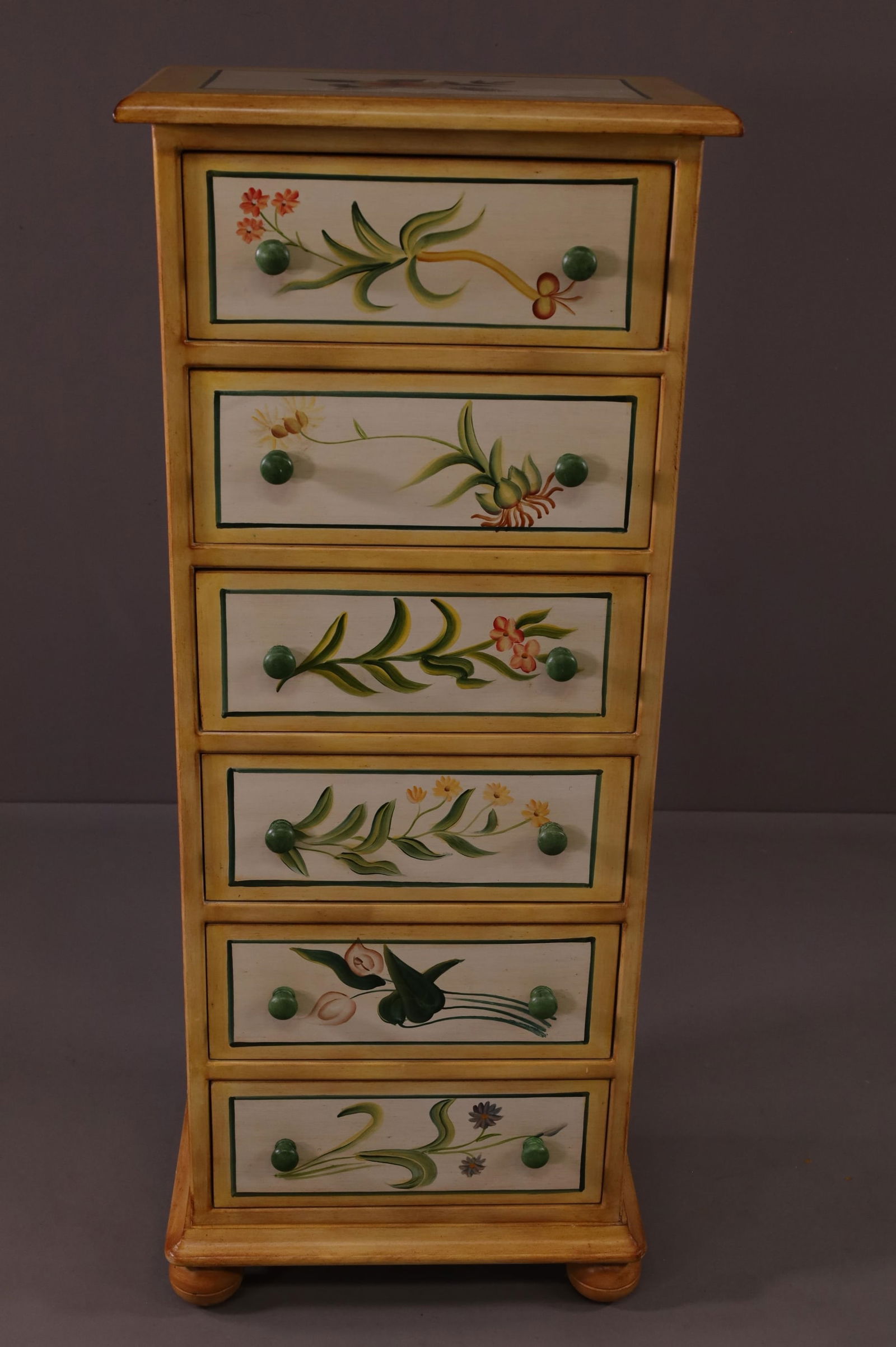 PAINTED LINGERE CHEST (1 of 2)