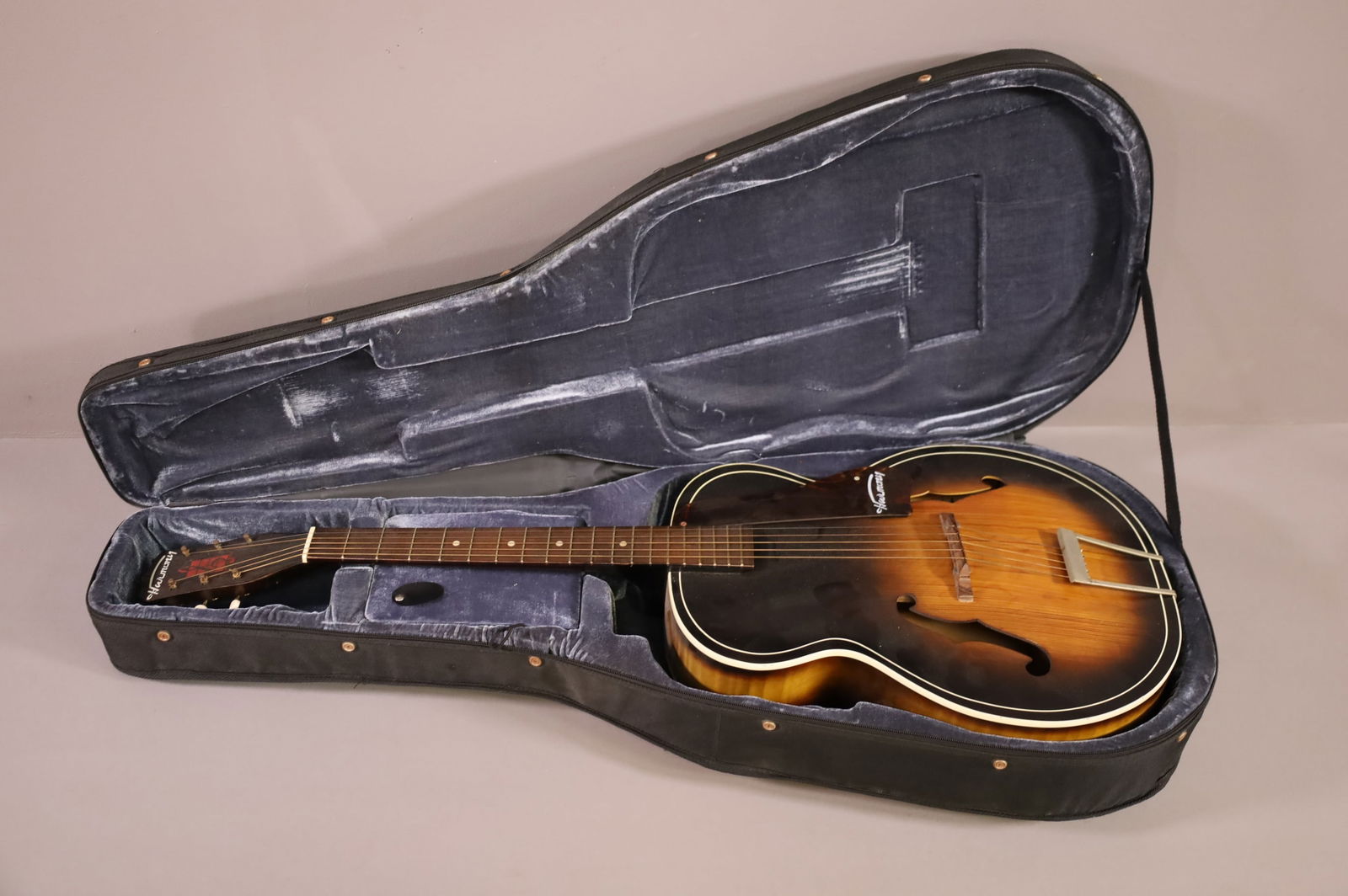 1940'S HARMONY BROADWAY SUNBURST GUITAR (1 of 4)